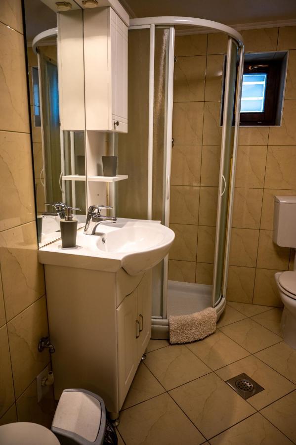 פוסטוינה Apartments Krasna מראה חיצוני תמונה
